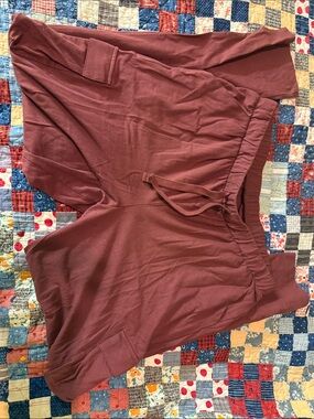 Koolaburra by Ugg Women’s Cargo Lounge Pants Medium Burgundy